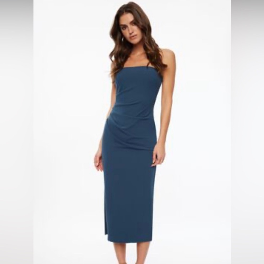 Elegant Blue Strapless Midi Dress